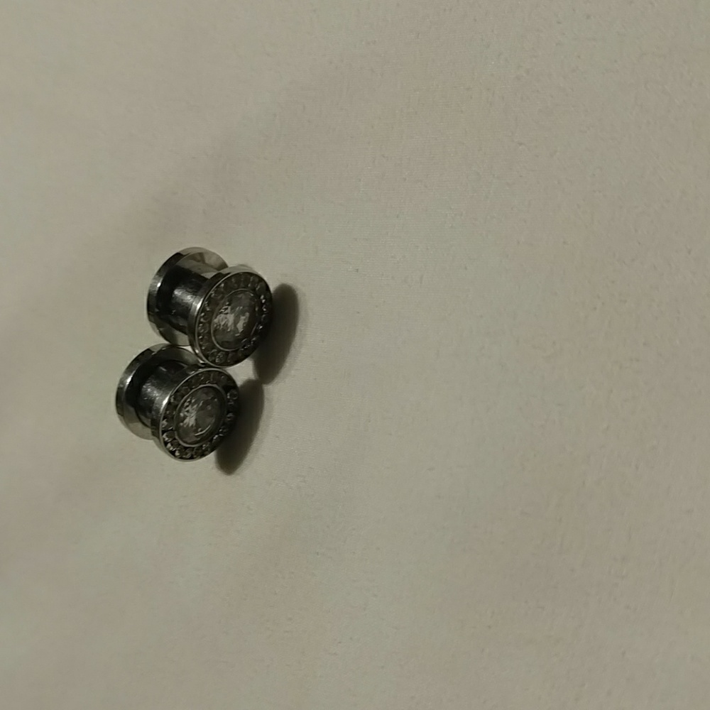 Earrings - Picture 2 of 2